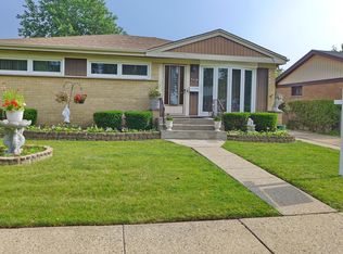 7113 Enfield Ave, Morton Grove, IL