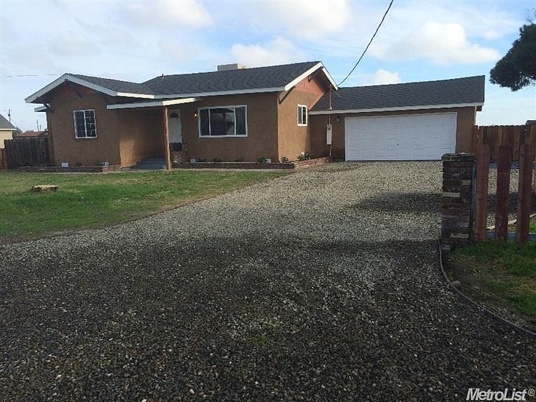 1st image of 2602 Stella St