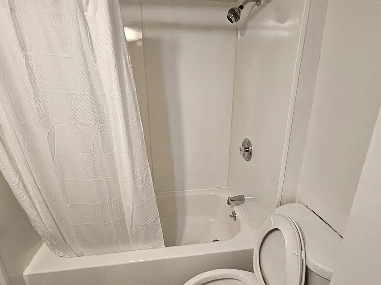3209 Saratoga Ave #1 — Photo 4