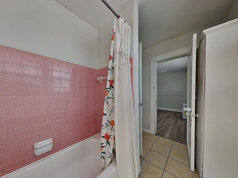 2904 W Chestnut St #2 — Photo 13