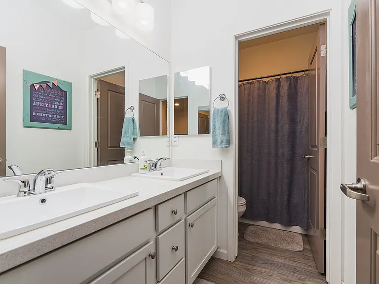 2280 Altamira Dr — Photo 10