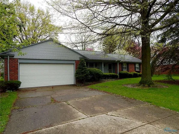 1046 Westchester Ave, Napoleon, OH 43545