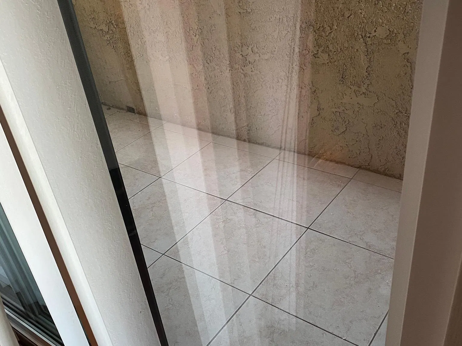 2 bed, 910 sqft, $2,600 — Photo 4
