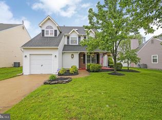 409 Farmhouse Ln, Mount Laurel, NJ 08054