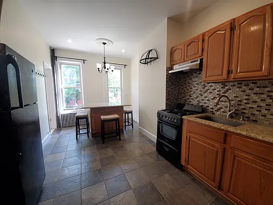 Rented by Ideal Properties Group | media 30