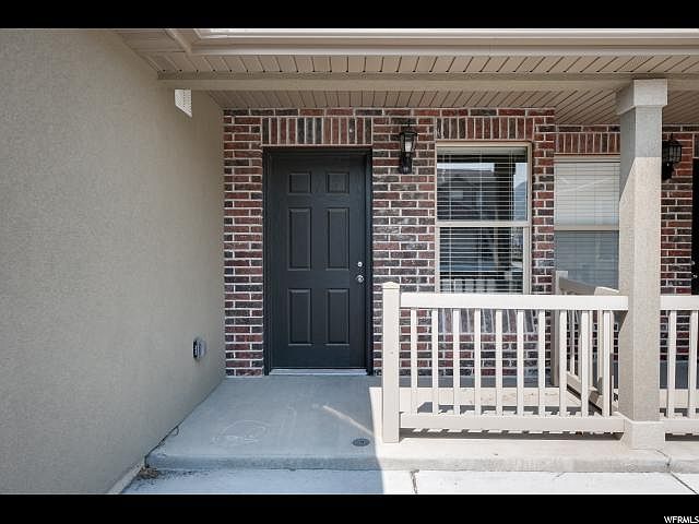 1st image of 2429 N Wellington Dr