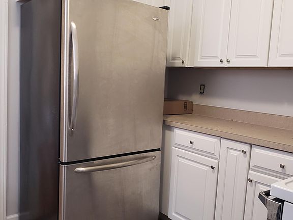 5th image of 14911 Oceana Ave