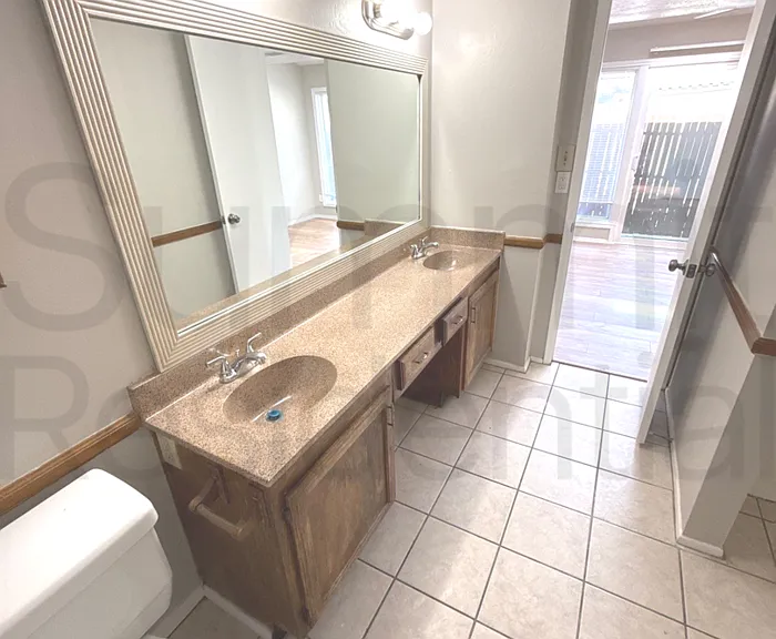 6076 Dooley Dr — Photo 14