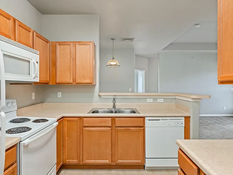 Highland Ridge — Photo 24