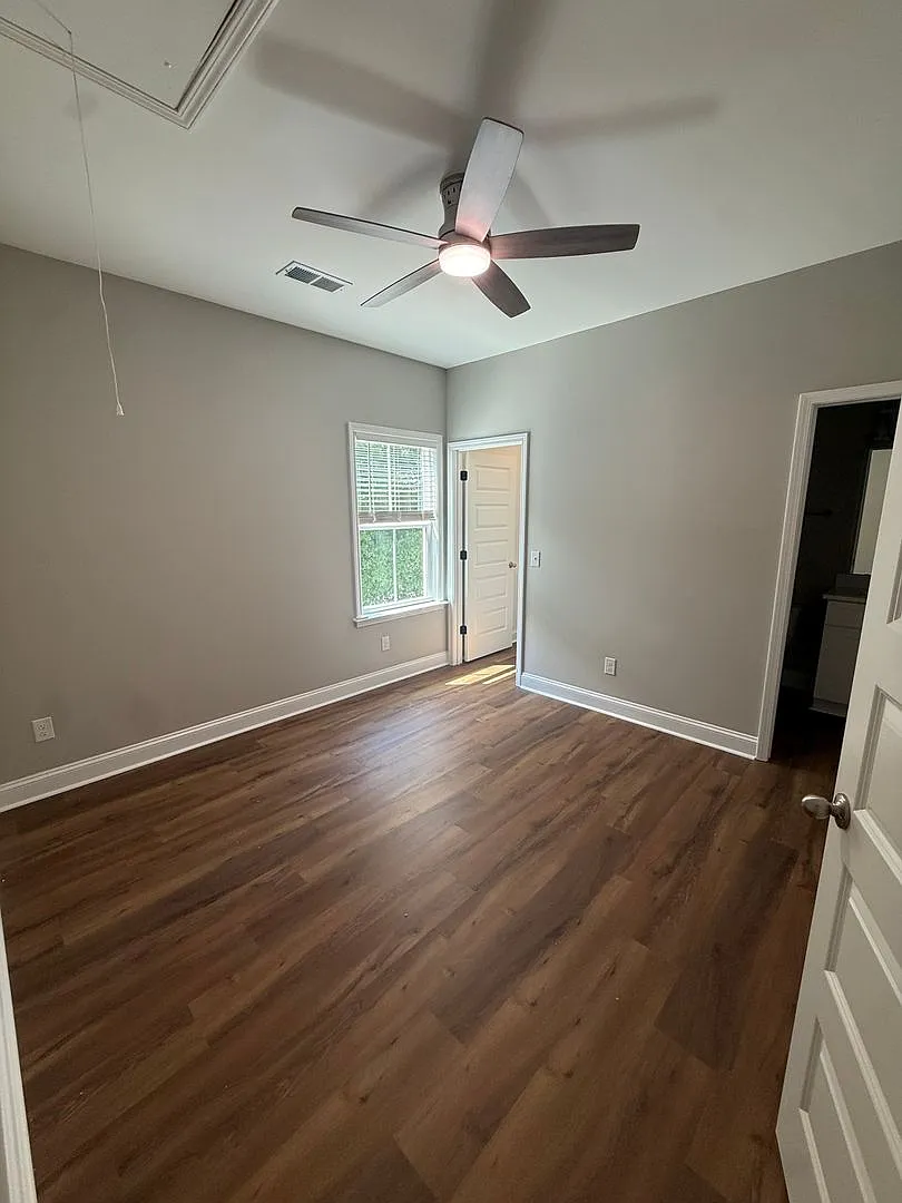 408 S Gregg St — Photo 4