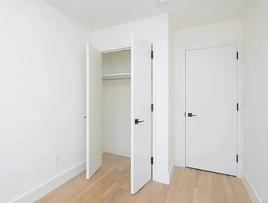 Rented by Cityside Rentals Corp | media 29