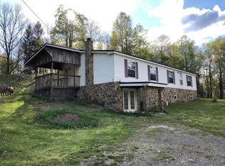 7047 Chestnut Grove Hwy, Luthersburg, PA 15848