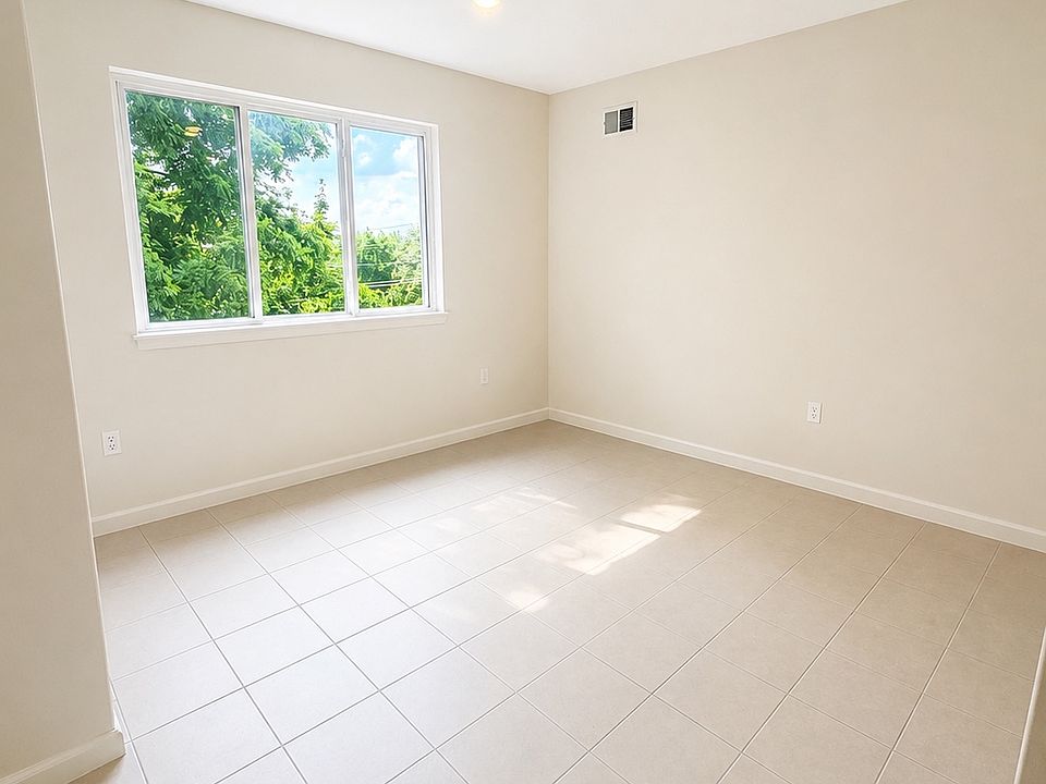 2nd image of 9 Federal Pl Floor 2