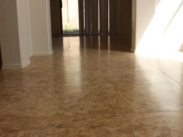 2153 N 30th St, Mesa, AZ 85213