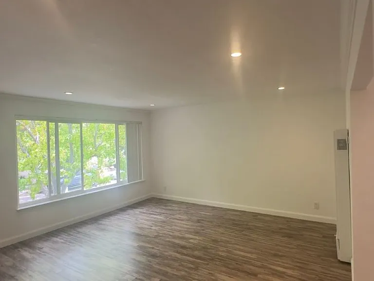 565 Chestnut St. — Photo 3