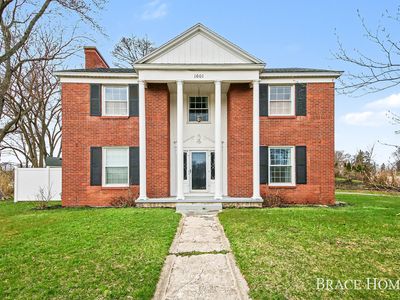 119 Bristol Ave NW, Grand Rapids, MI, 49504