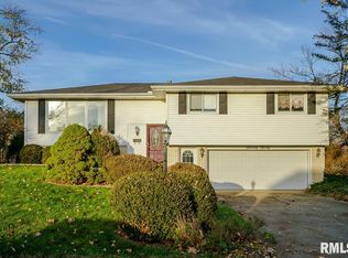 7020 N Teakwood Ct, Peoria, IL