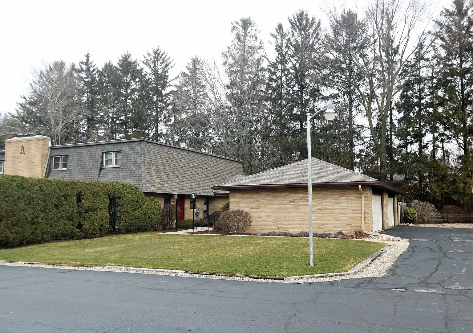 3-bedroom, 3 bathroom furnished home in Saint Joseph — Photo 1