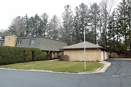 2727 S Lakeshore Dr #A-4 Photo 1