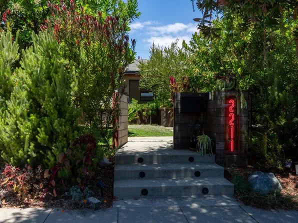 2211 Ashland Ave, Santa Monica, CA 90405