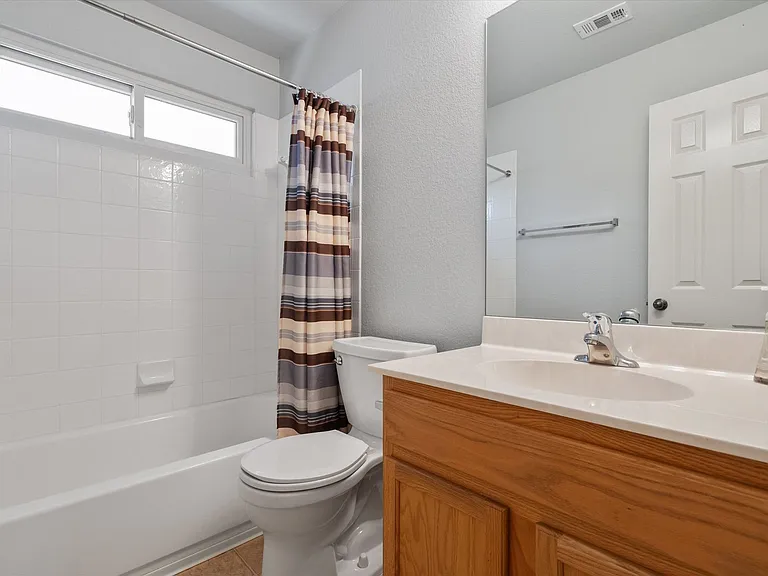 2304 Jesse Owens Dr — Photo 22