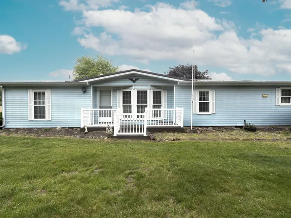 3661 Watson Rd, Sodus, MI 49126