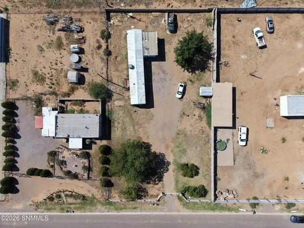 9518 Higgins Ln, Las Cruces, NM 88011