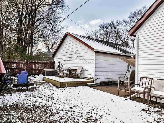 3rd image of 2914 Horton St