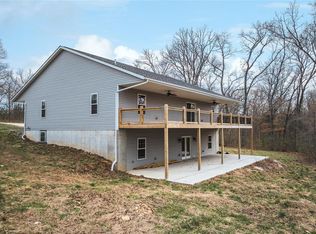 89 Century Oaks Ln, Leslie, MO 63056