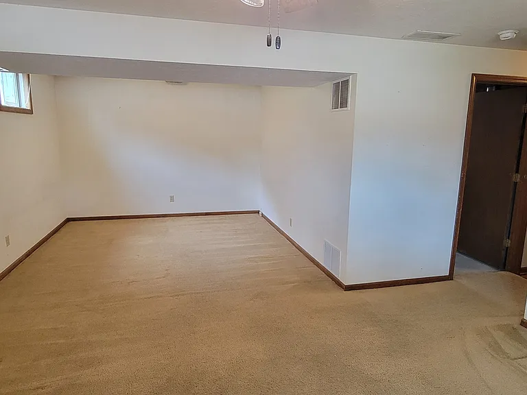 5208 Ascot Cir — Photo 23