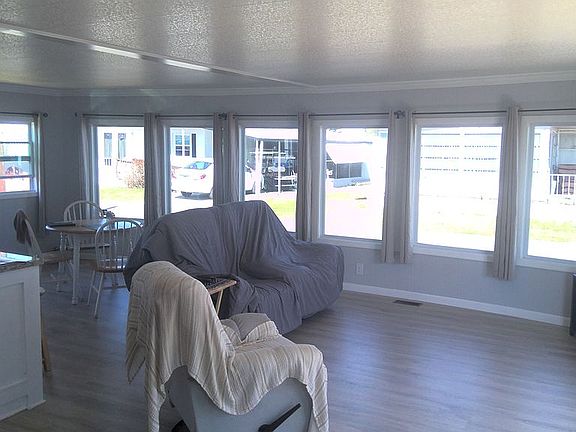 Spacious Dinnig/Living area