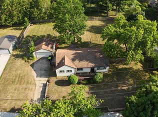 417 John R St, Clare, MI 48617