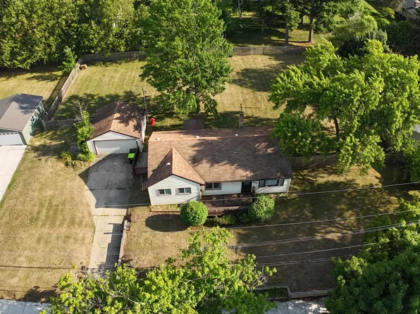 417 John R St, Clare, MI 48617