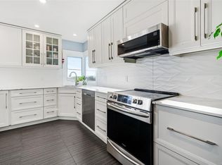 730 Burnside Rd W, Saanich, BC V8Z 1N1