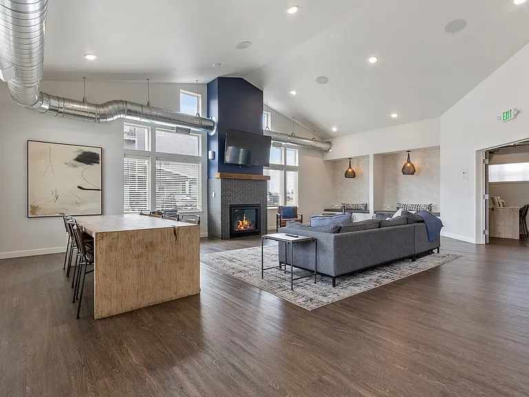 Sawyer Pointe — Photo 21