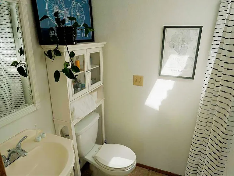 6404 Latona Ave NE — Photo 18