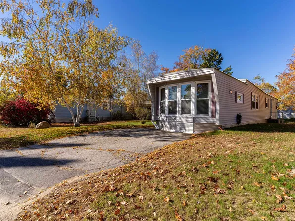22 Whispering Wind Lane, Rochester, NH 03867