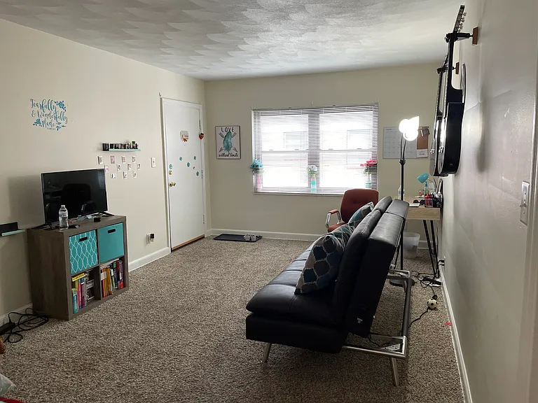101 Lewiston Rd #3 — Photo 3