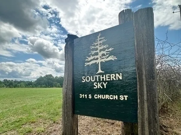 311 S Church St, Swainsboro, GA 30401