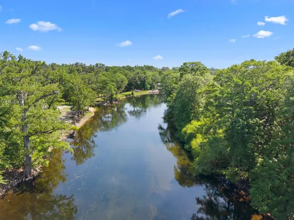  NE 28th Ave, Branford, FL 32008