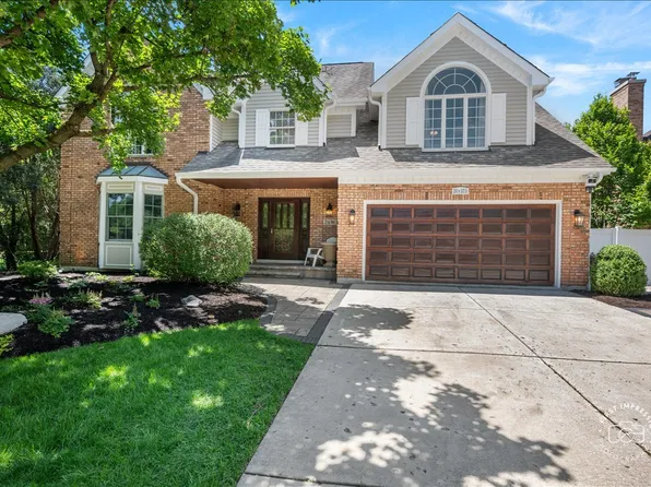 26W373 Churchill Rd, Winfield, IL 60190