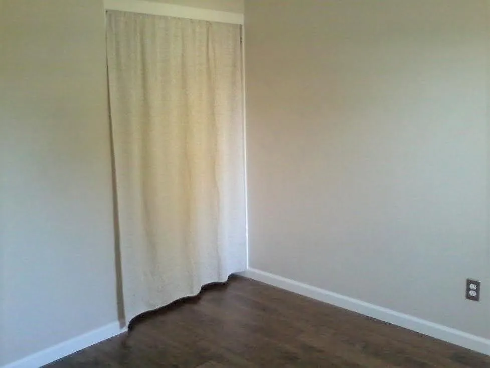 Connie Ct, Santa Clarita — Photo 2
