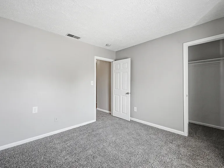 Fort Collier Terrace — Photo 10