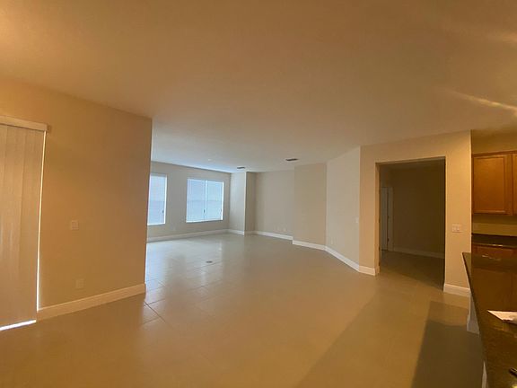 3rd image of 14458 Breakwater Way