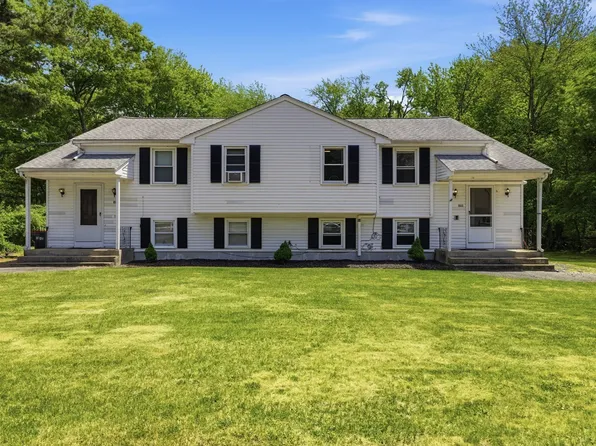 21 Cobb St #B, Norton, MA 02766