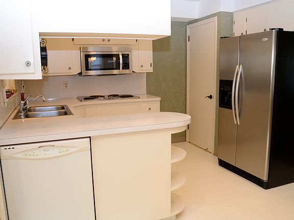 Updated appliances all stay