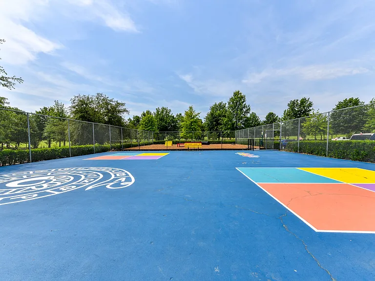 Park at Forest Hill — Photo 22