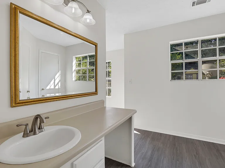 6308 E Windsor Ln — Photo 24