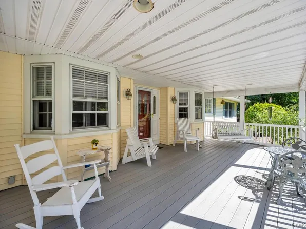 42 Sands Lane, Port Jefferson, NY 11777