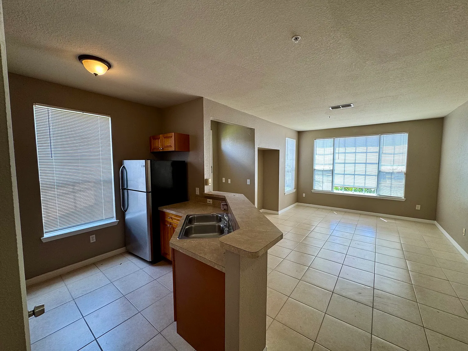 9061 Lee Vista Blvd — Photo 3